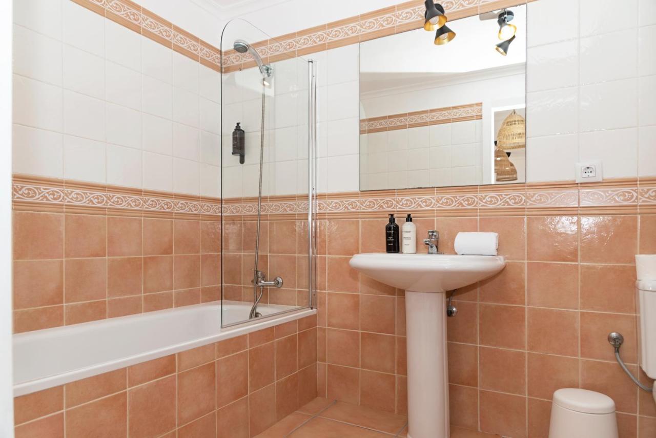קורלחו Villa Veaco Beach With Jacuzzi And Private Pool מראה חיצוני תמונה