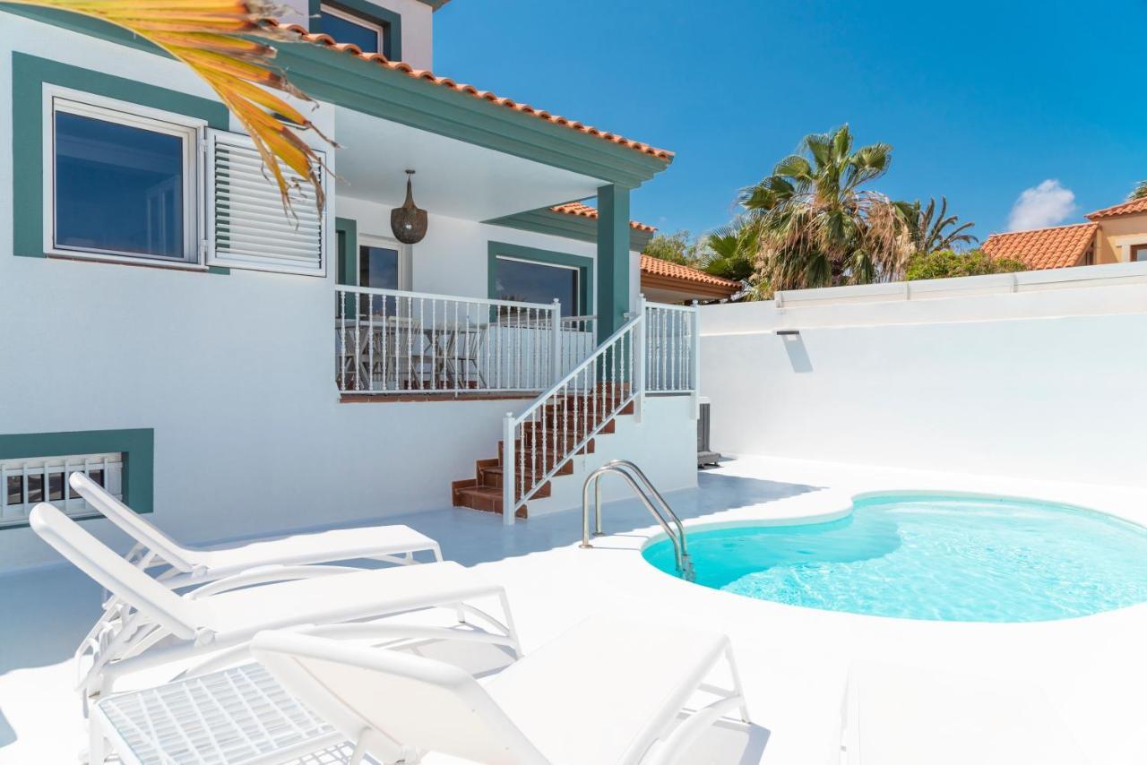 קורלחו Villa Veaco Beach With Jacuzzi And Private Pool מראה חיצוני תמונה